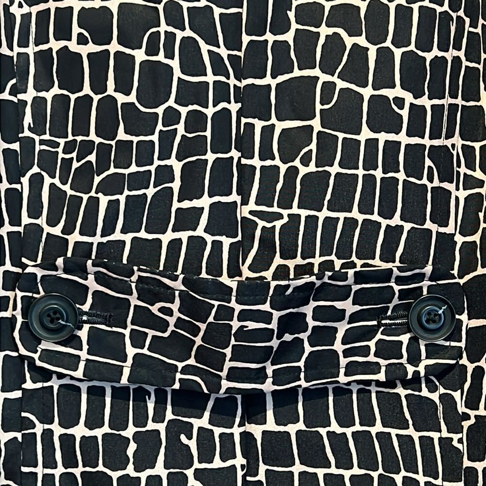 Relatively Black/Tan Animal Print Rain Coat‎ Size L/XL ( see measurements) - Picture 9 of 13